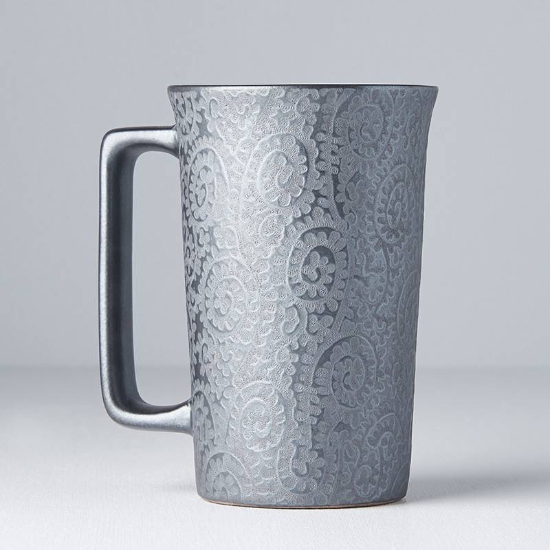 Black Scroll large mug with handle 350ml - Image 3