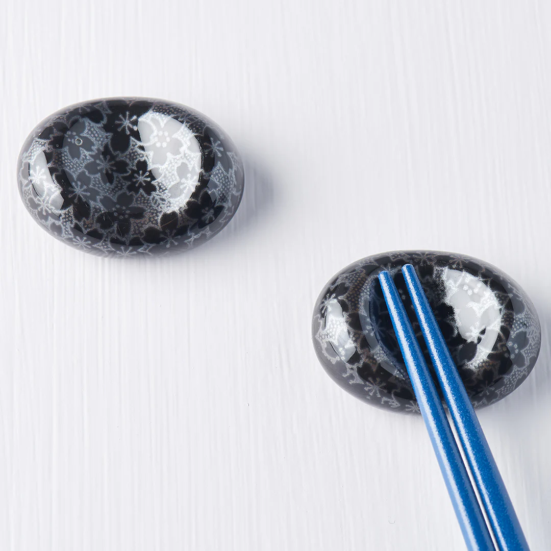 Black Sakura chopstick pebble rest - Image 3