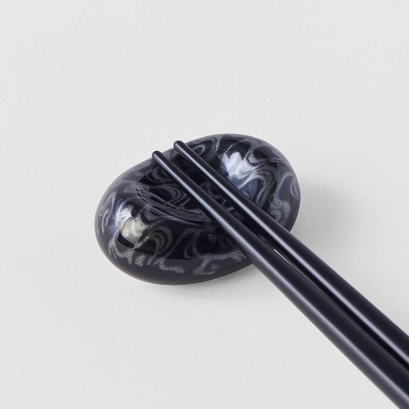 Water Swirl chopstick pebble rest - Image 2