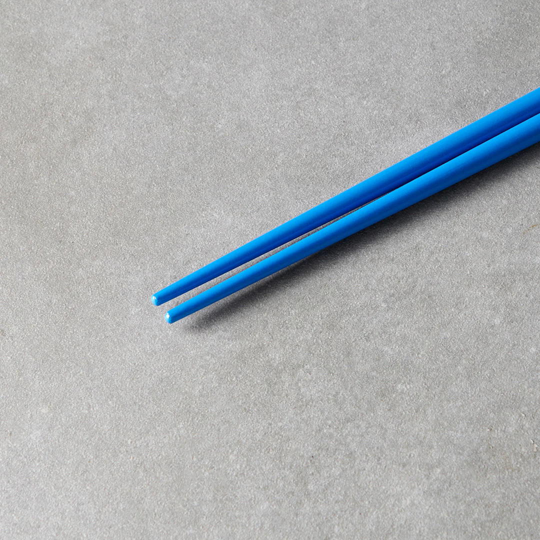 Royal Blue & White Chopsticks 23cm - Image 2