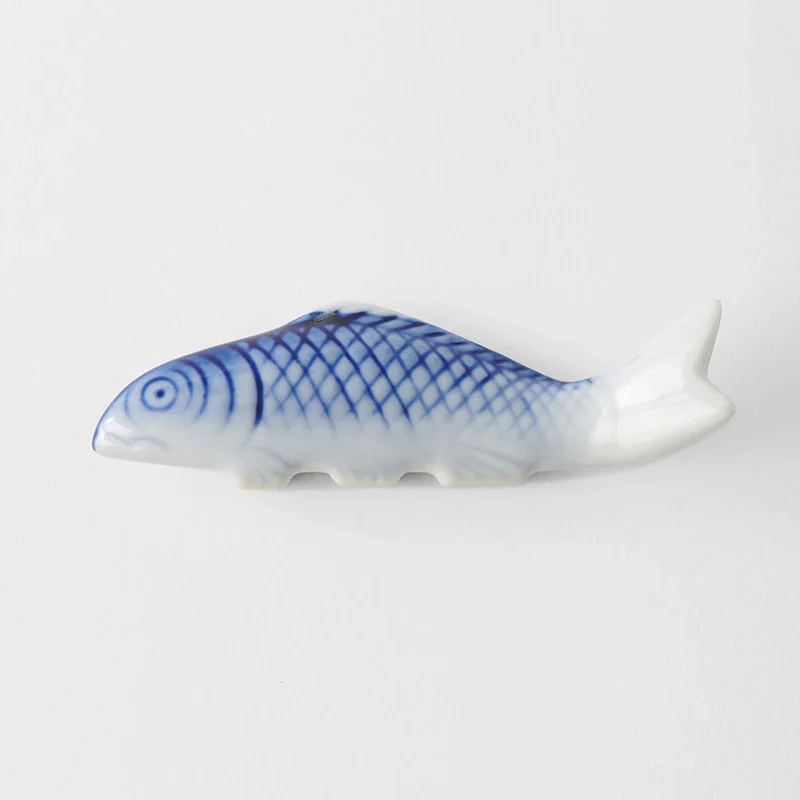 Blue & White Fish Chopstick Rest - Image 4