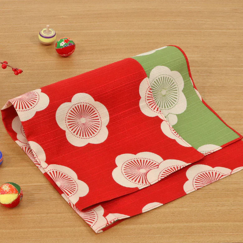 Furoshiki Isa monyo Reversible - Japanese Apricot Red Green 48cm - Image 3