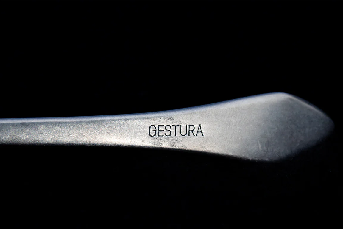 Gestura Stainless Steel Serving Spoon 23.5cm - Image 6