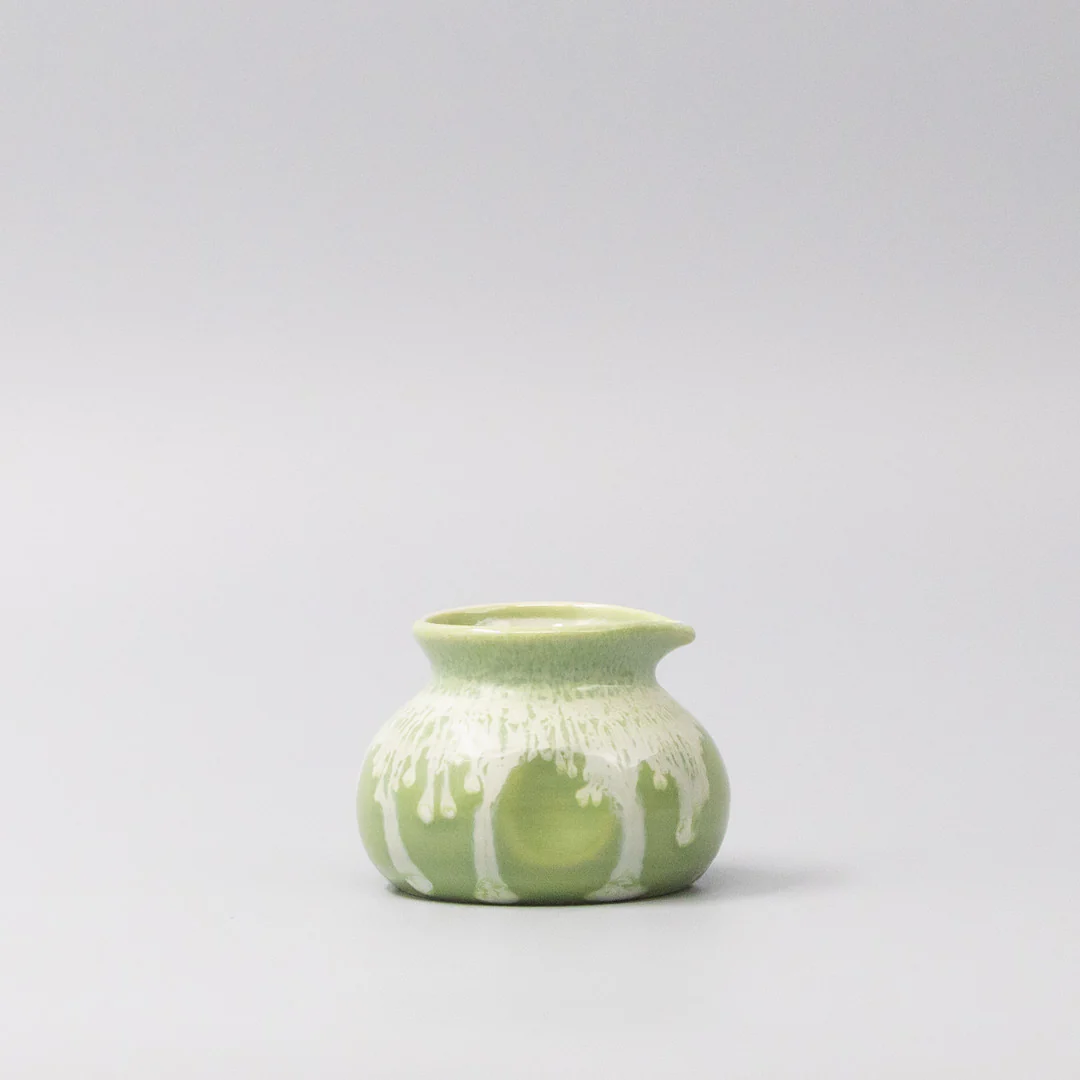 Green Gloss White Drip Pourer 120ml - Image 4