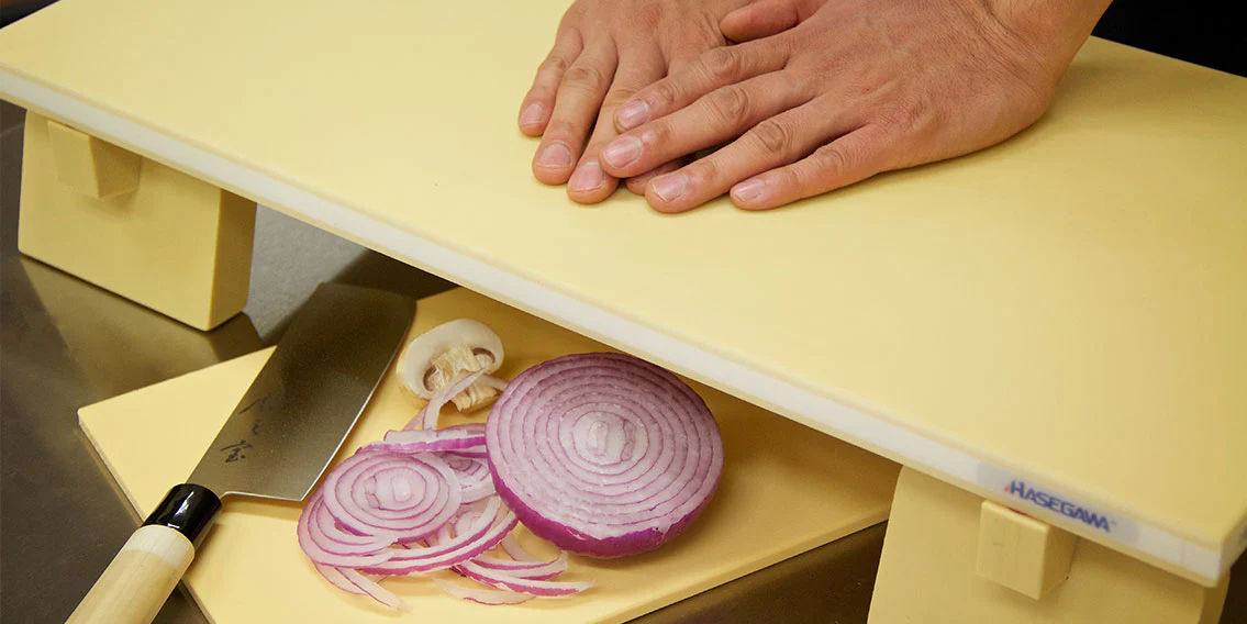 Hasegawa Commercial Grade Pro Soft Cutting Board - Image 3