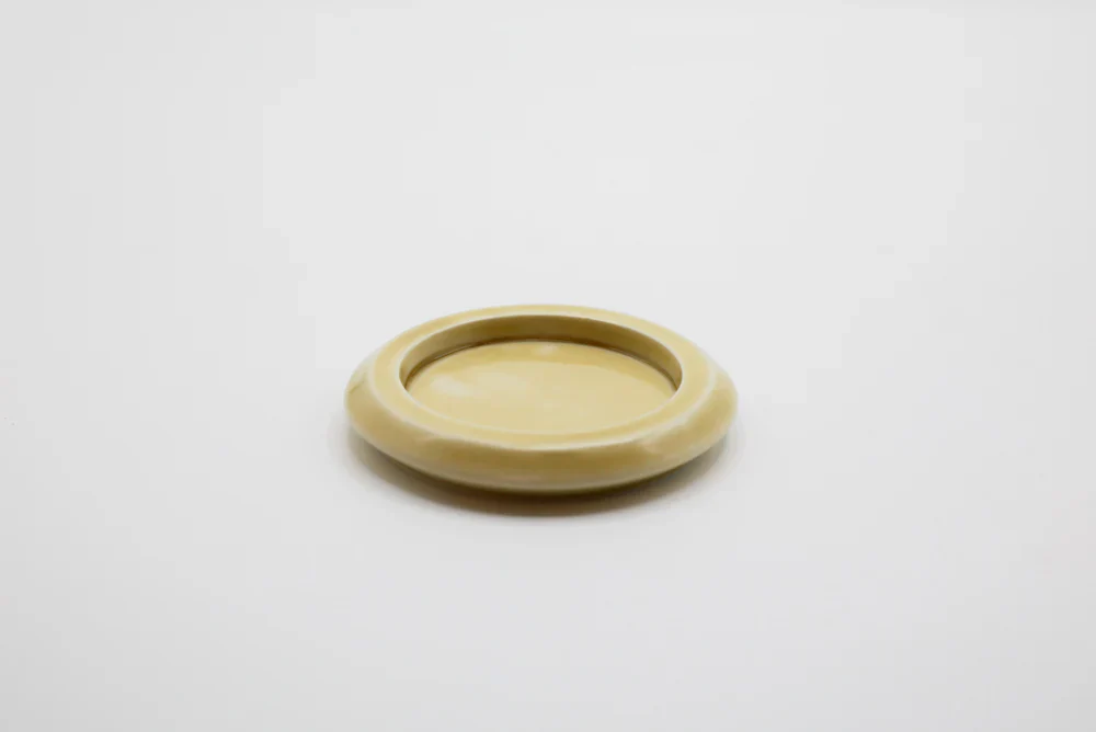 Hibi Seto Tray Round Kiesto Yellow - Image 3