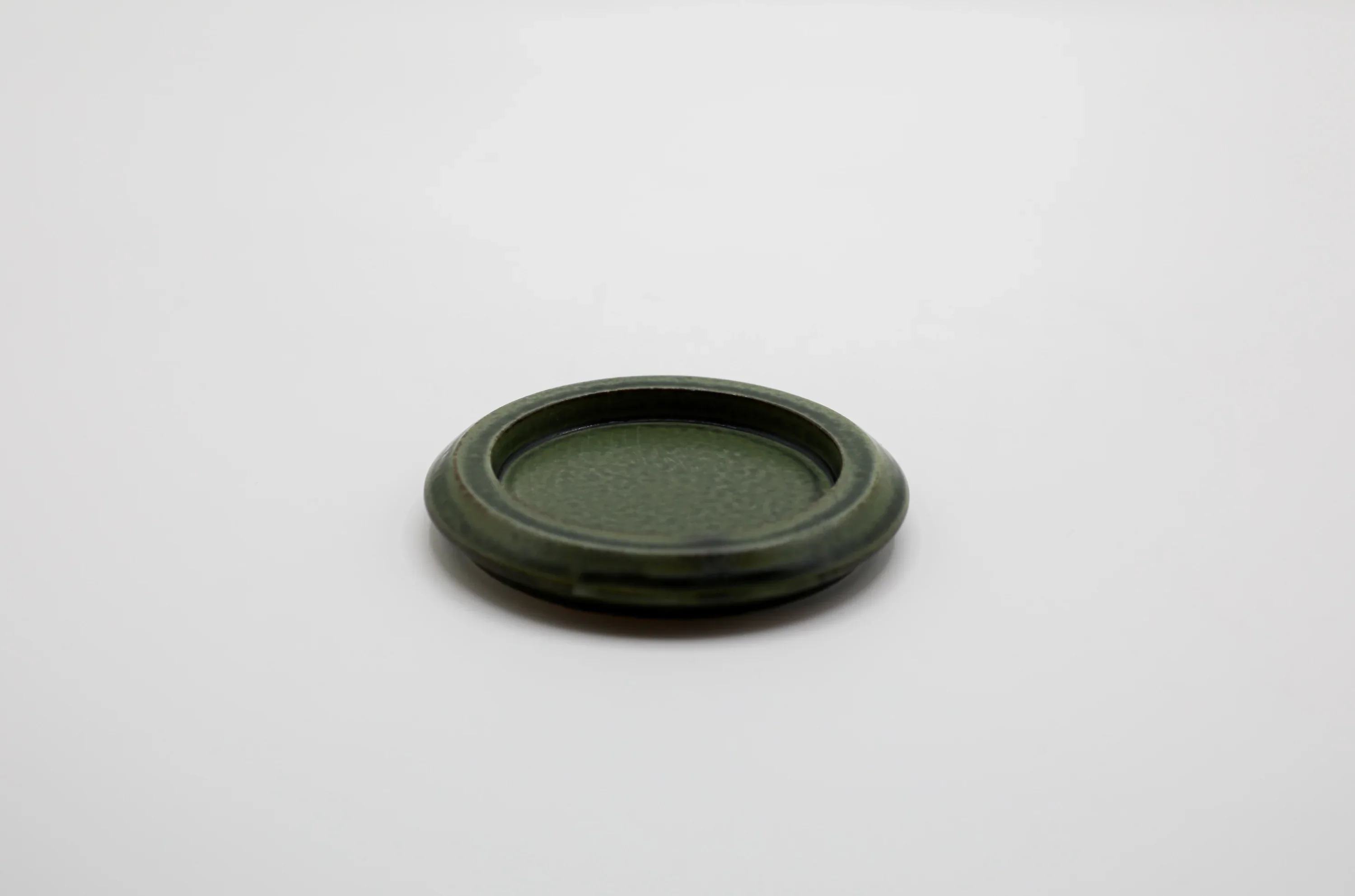Hibi Seto Tray Round Oribe Green - Image 2