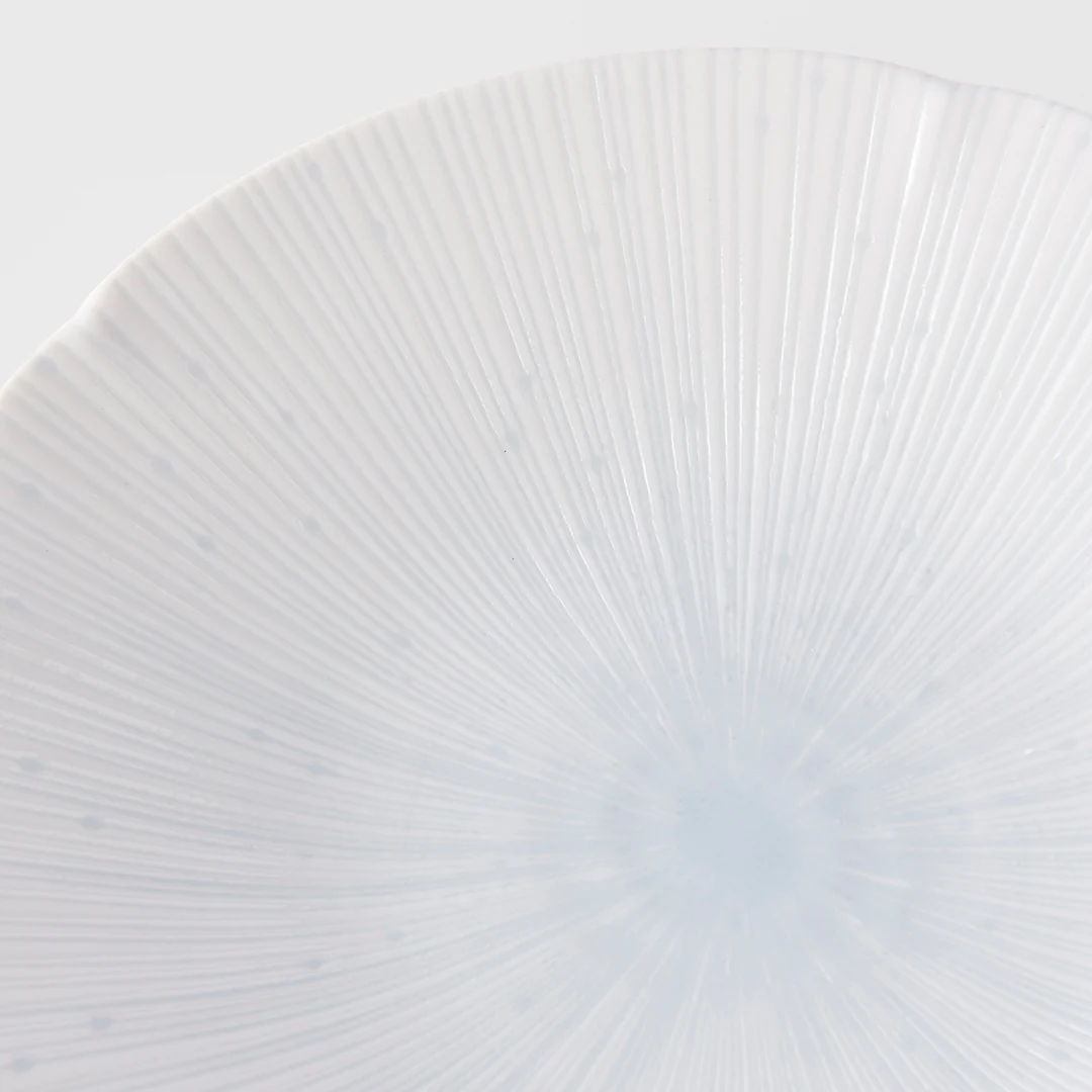 Ice Drift white shallow bowl 25cm - Image 3