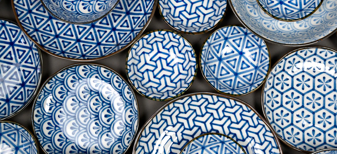 Indigo Herringbone Ikat plate 16cm - Image 6