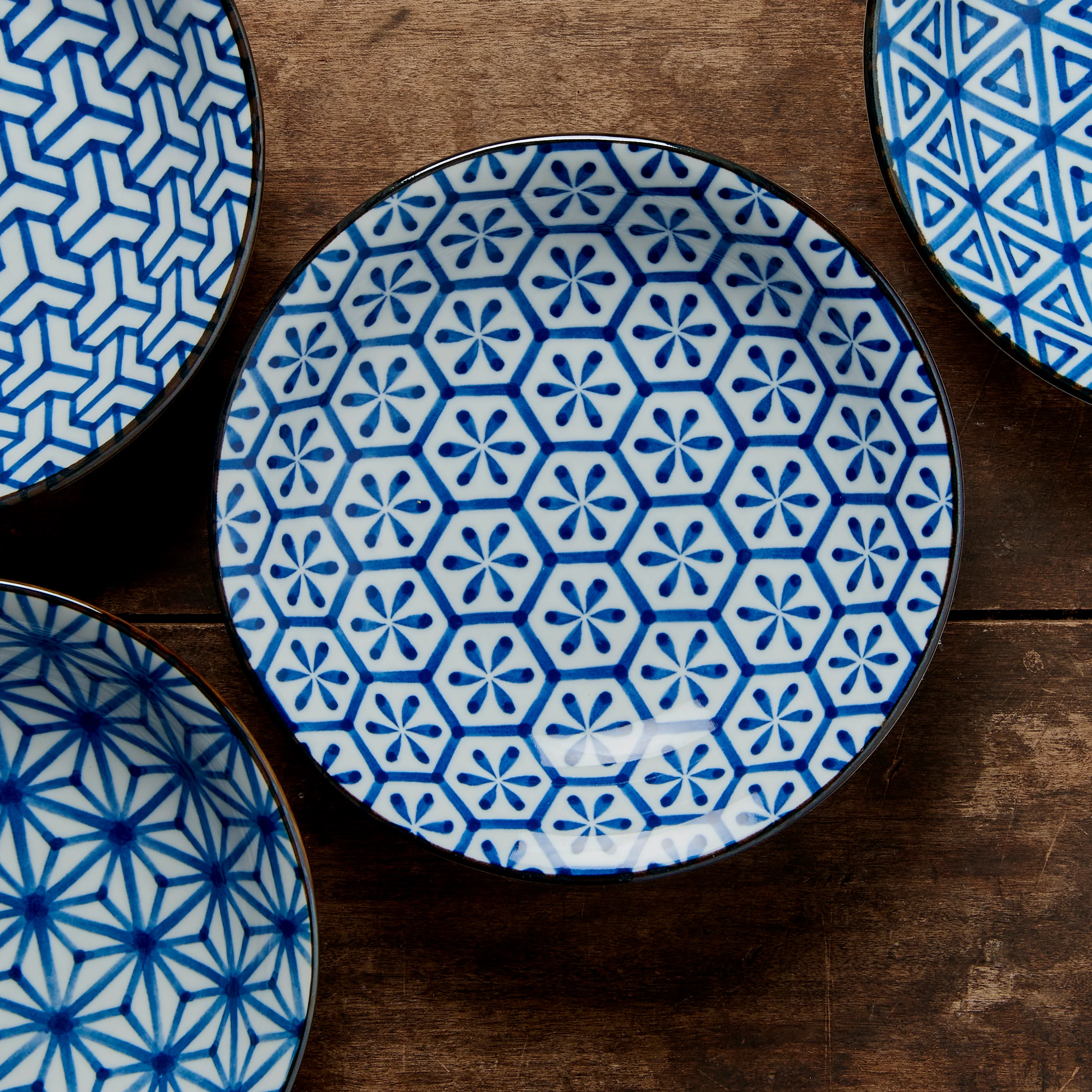 Indigo Herringbone Ikat plate 16cm - Image 4