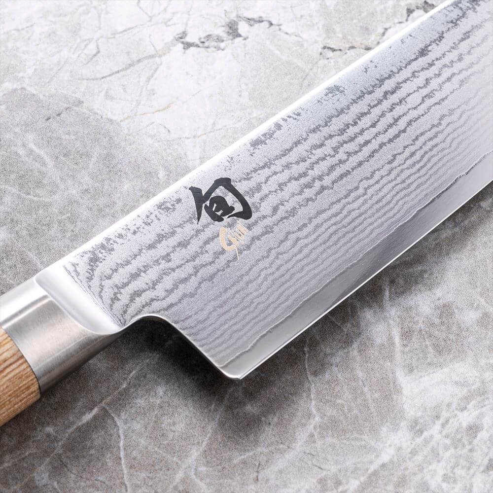 Kai Shun White Classic Santoku Knife 18cm - Image 4