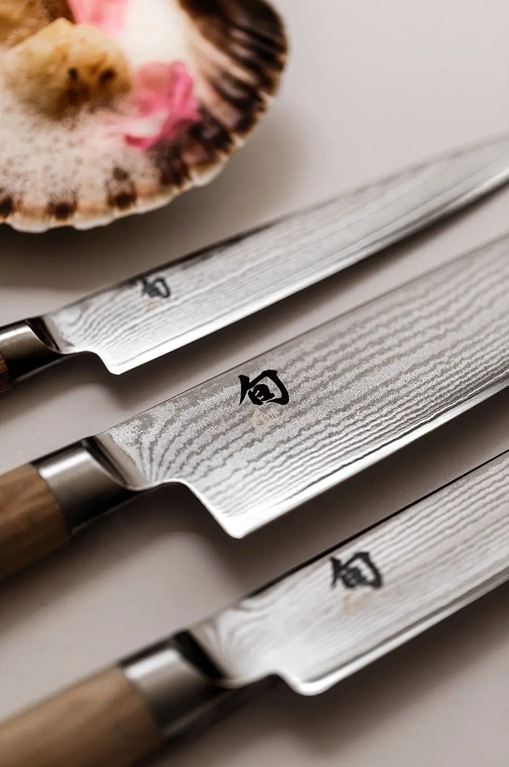 Kai Shun White Classic Paring knife 9cm - Image 2