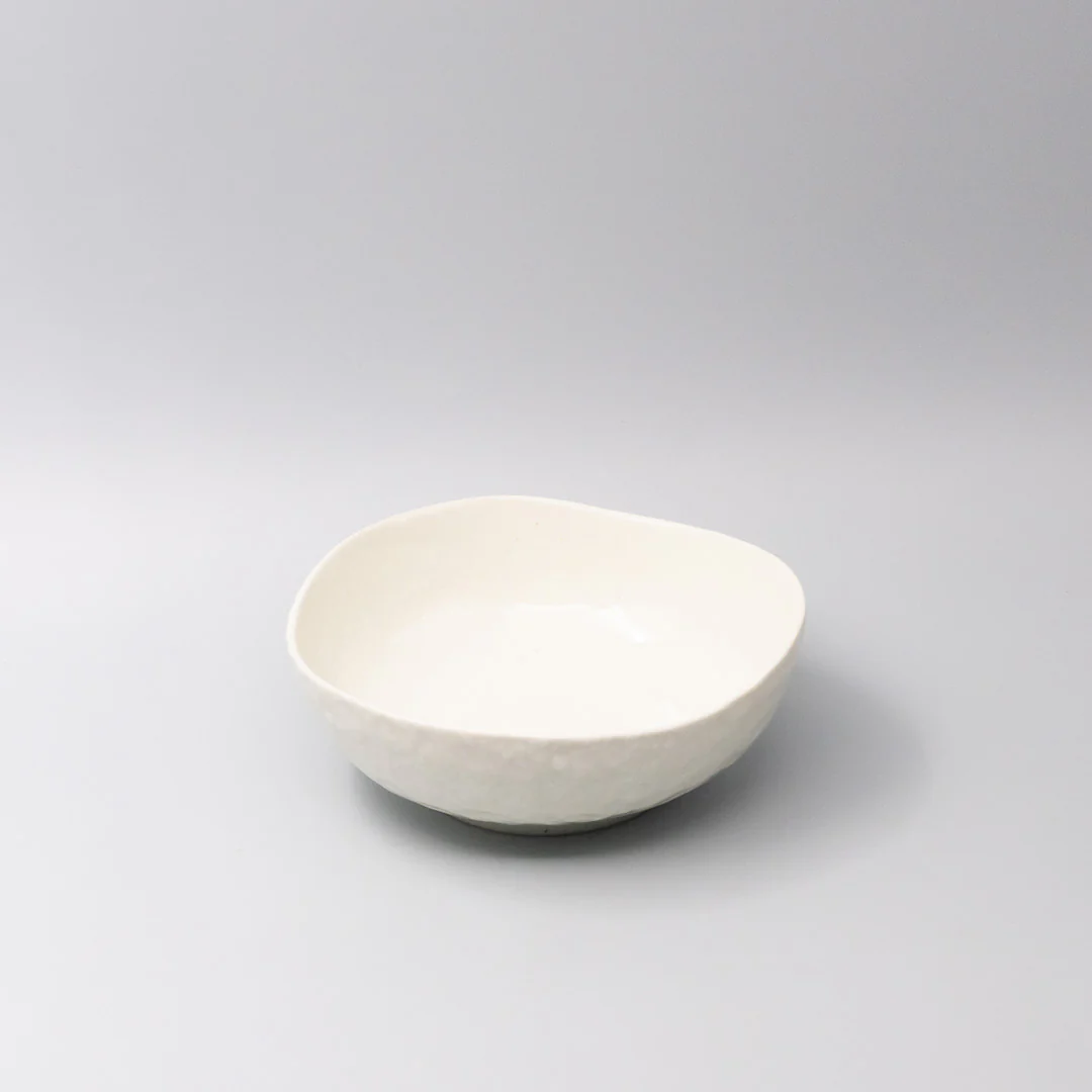 Kanso Soft White Large Uneven Bowl 20cm - Image 2