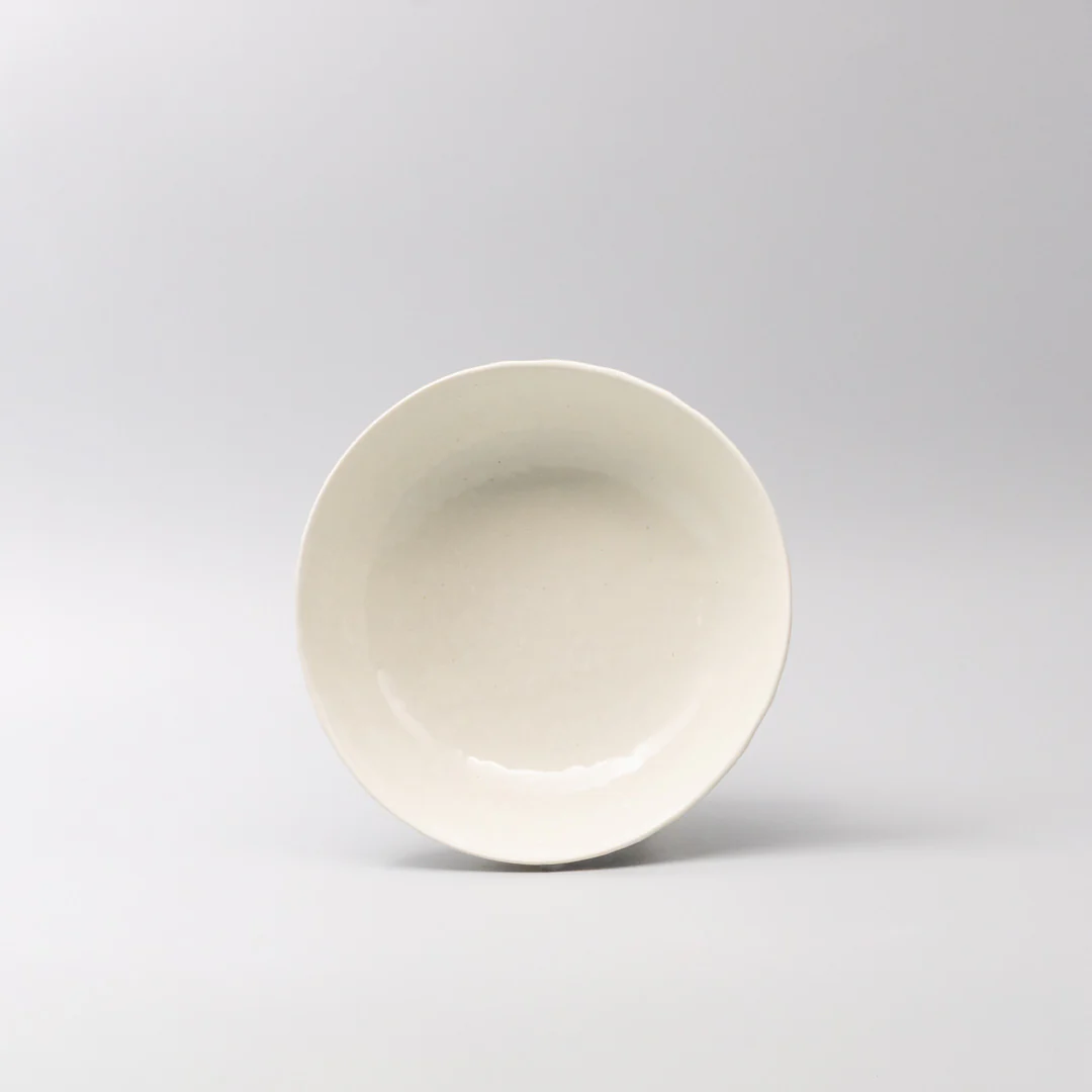 Kanso Soft White Large Uneven Bowl 20cm - Image 4