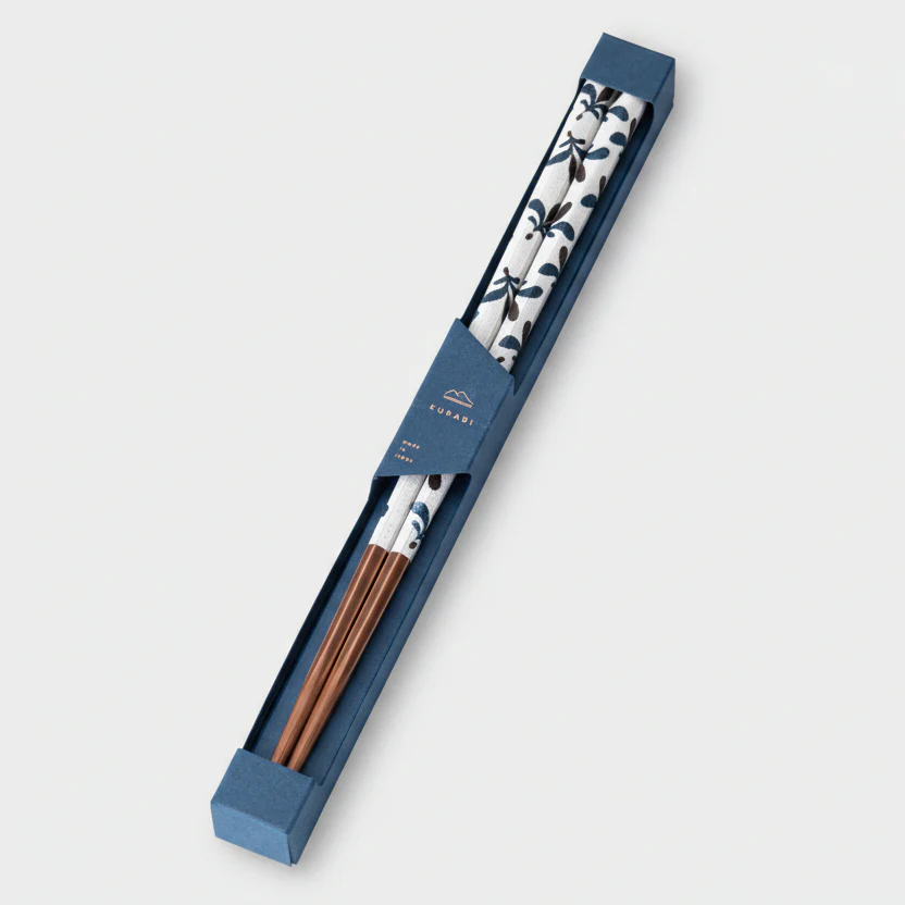 Kawai Kurabi Indigo Blossom Chopsticks 23cm - Image 2