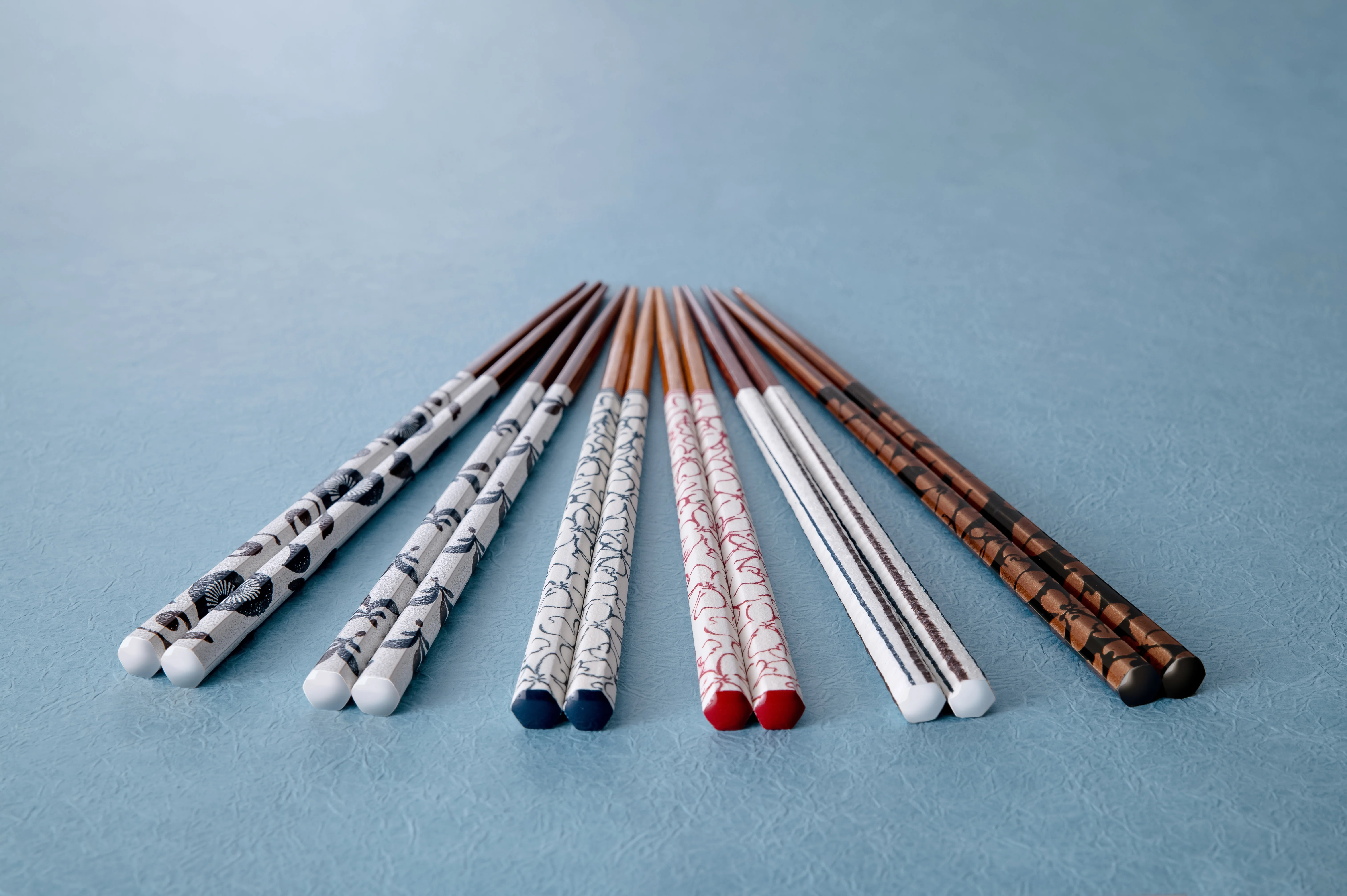 Kawai Kurabi Indigo Blossom Chopsticks 23cm - Image 5