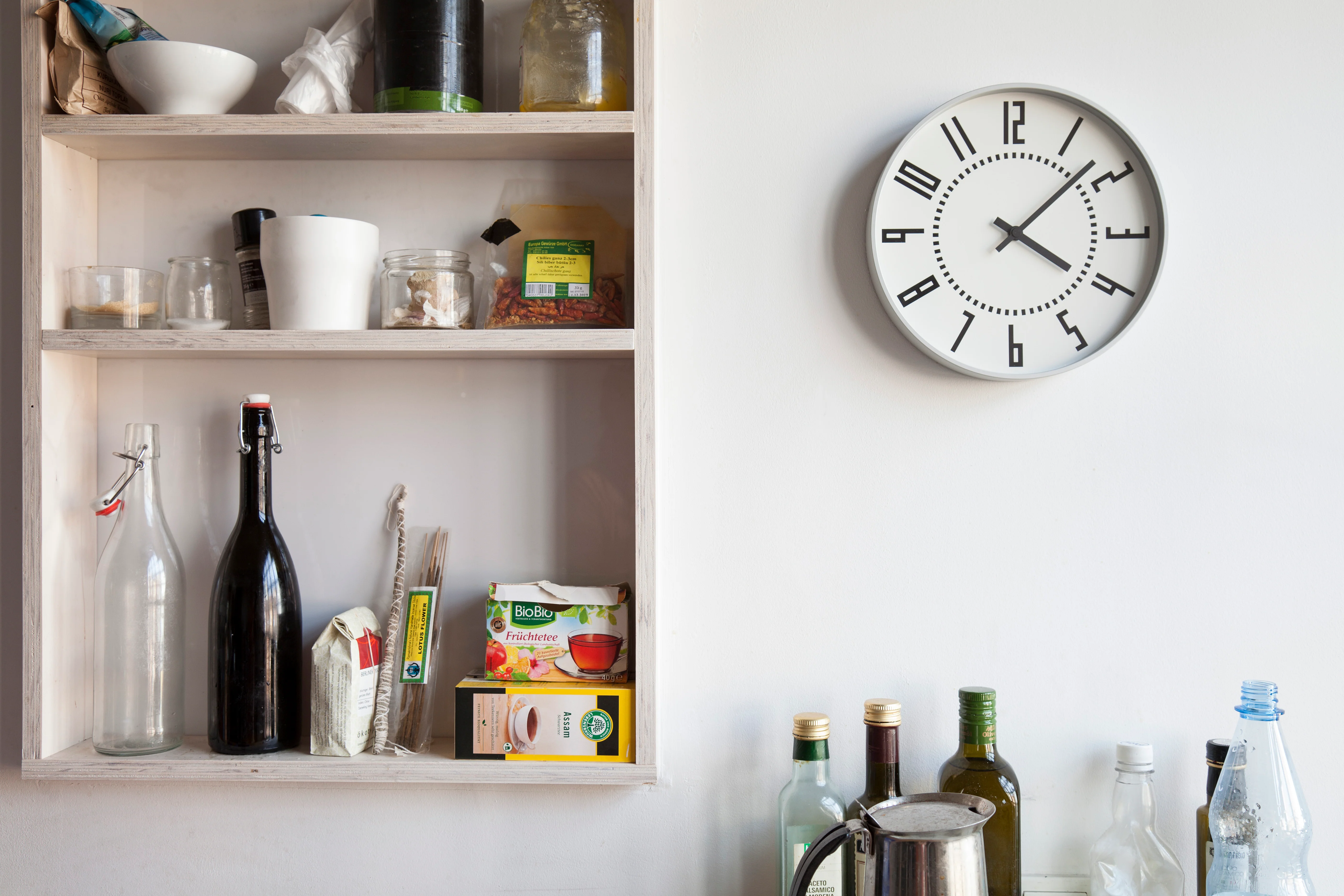 Lemnos eki Japanese Designer Wall Clock - Black - Image 5