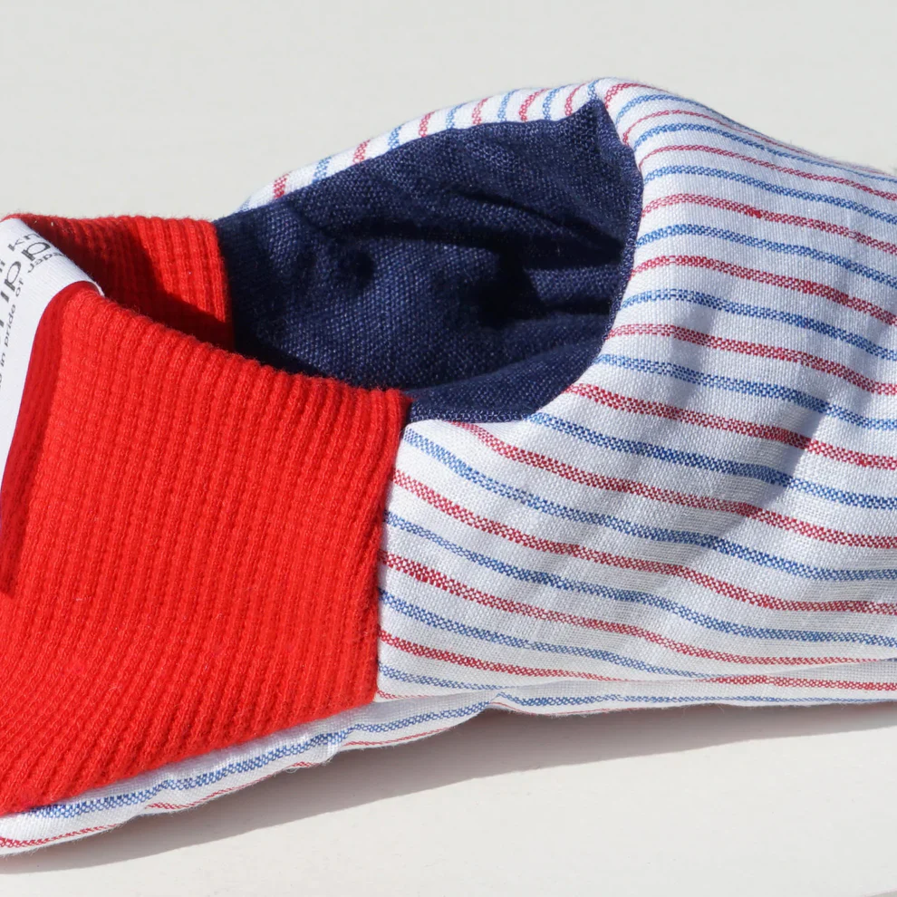 Merippa Linen Red Stripe x Linen Navy Canvas Japanese Slippers - Image 3