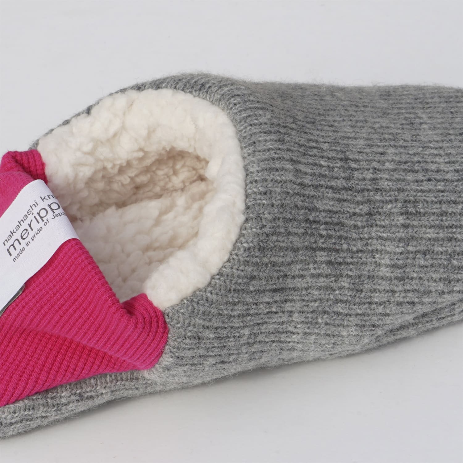 Merippa Quater Knit x Sheep Boa Pink Japanese Slippers - Image 3