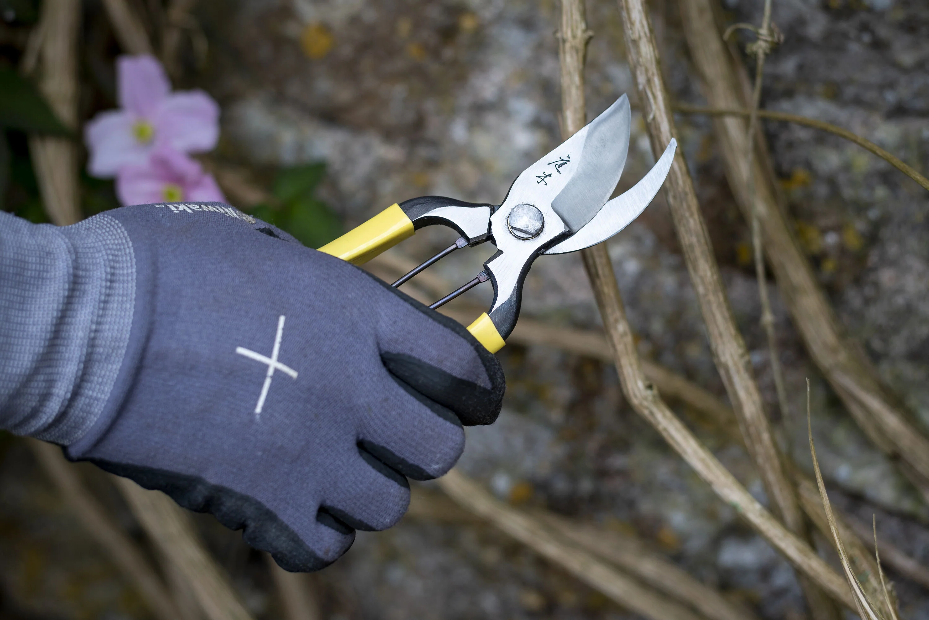 Niwaki GR Pro Secateurs - Right Handed - Image 3