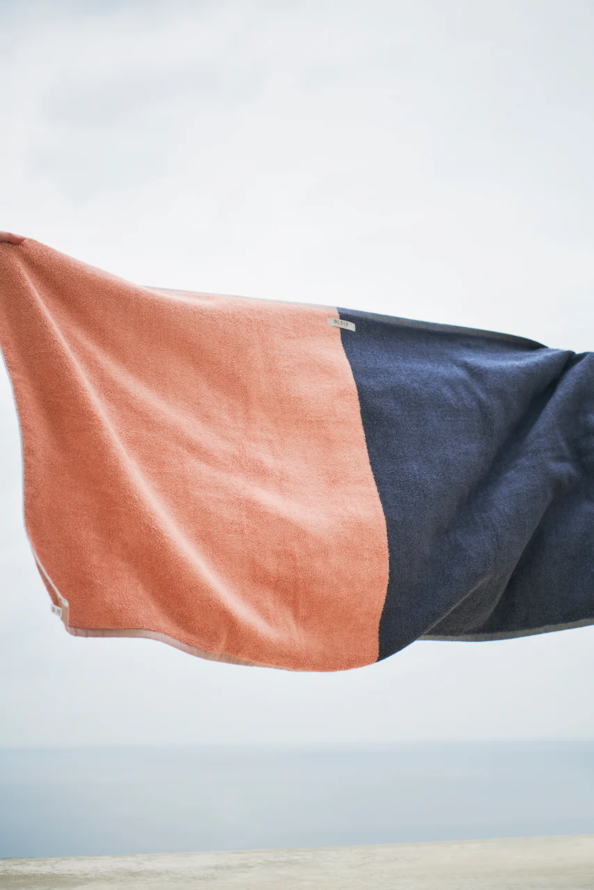 Olsia 2Couleurs Towel - Calling You - Image 4