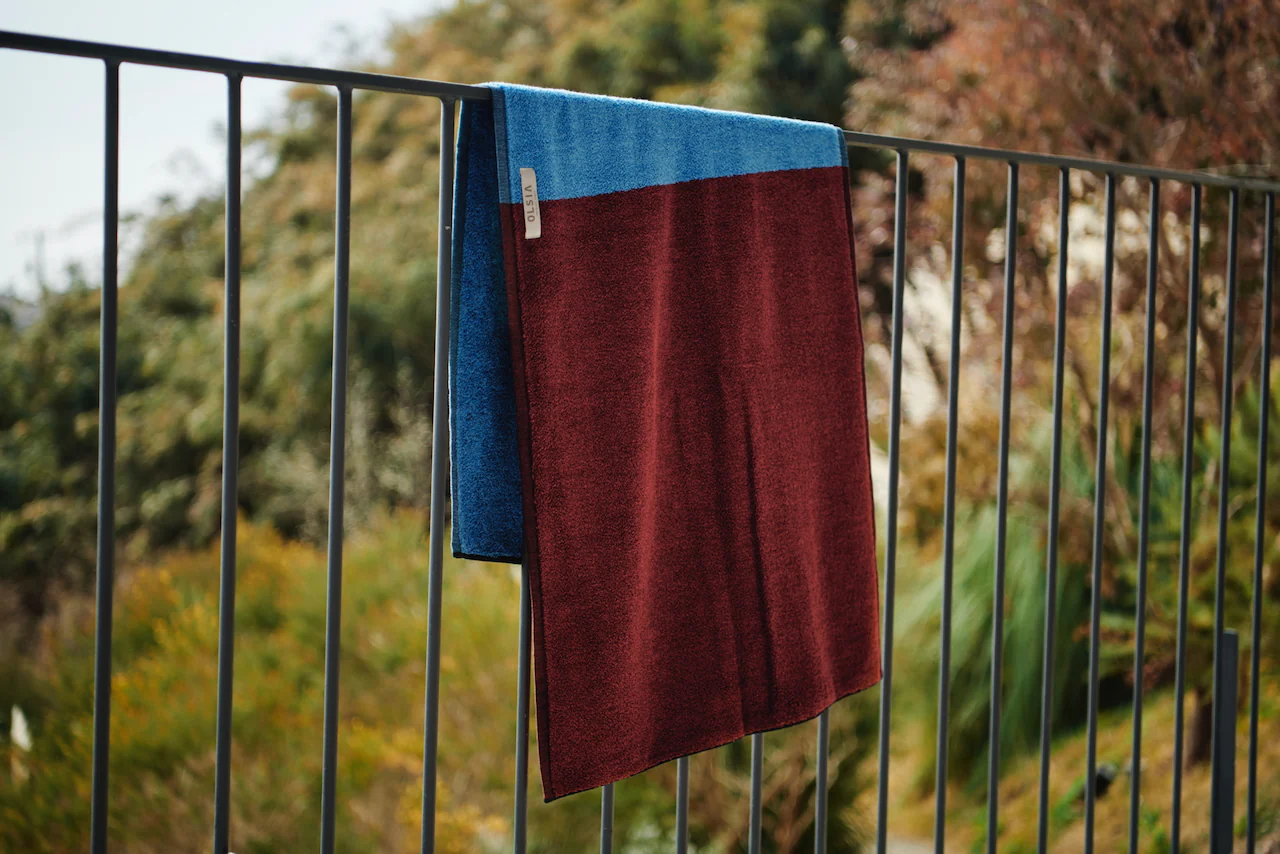 Olsia 2Couleurs Towel - Pool - Image 5