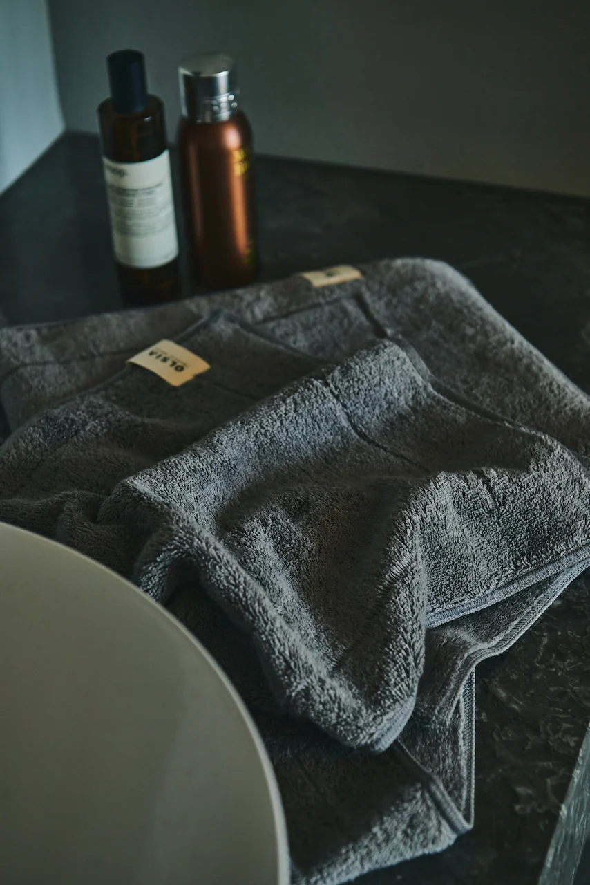 Olsia Premium Cotton Towel - Smoke - Image 3