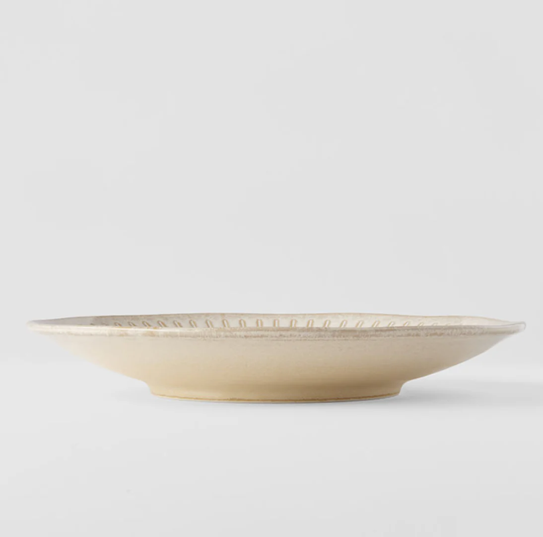 Ridged Alabaster dinner plate 25cm - Image 3