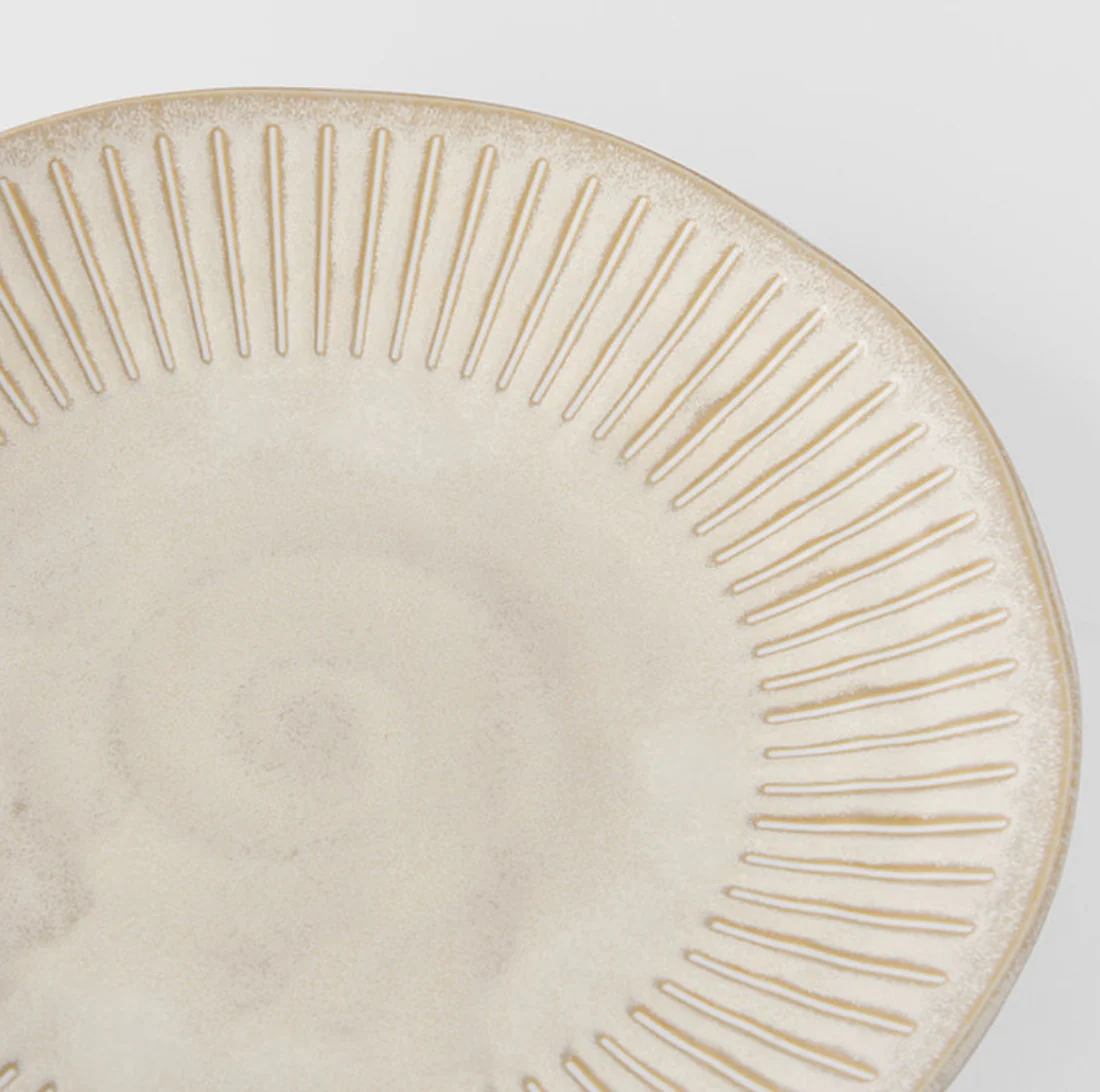 Ridged Alabaster dinner plate 25cm - Image 4