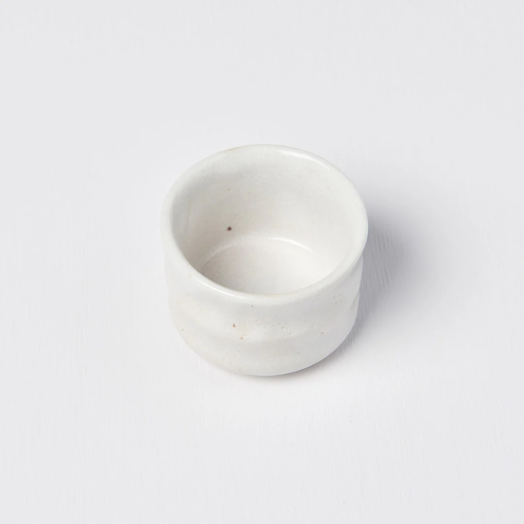 Sake cup ridged outer white 40ml - Image 2