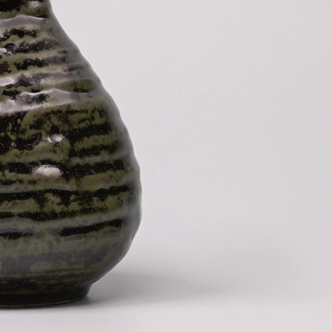 Sake Jug Moss Black 350ml - Image 3