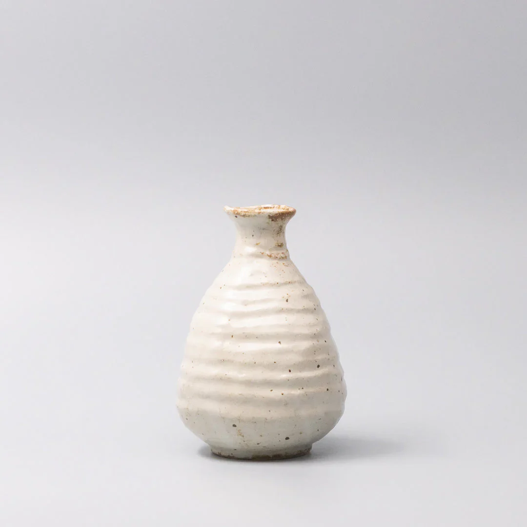 Sake Jug White Sand 350ml - Image 4