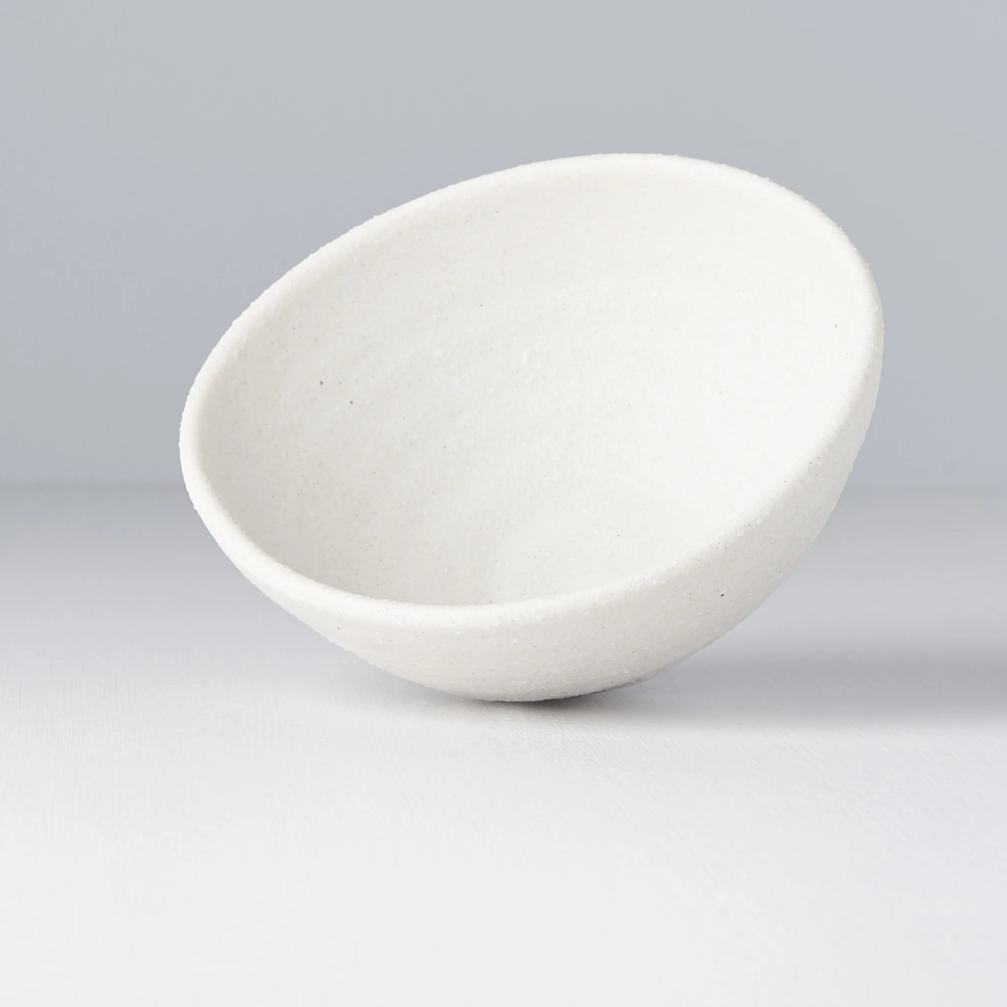 Shell White egg shaped bowl 13cm
