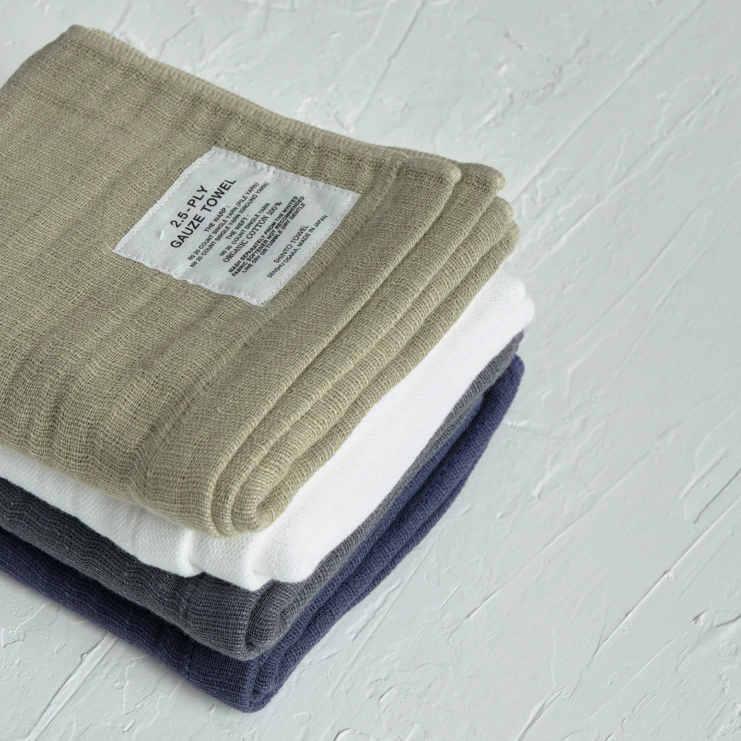 Shinto 2.5 ply gauze bath towel large navy - 88 x 140cm - Image 6
