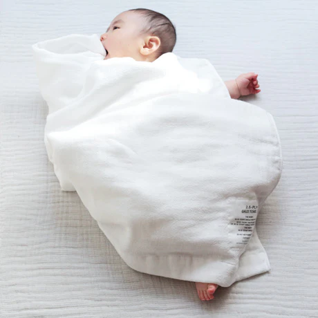 Shinto 2.5 ply gauze washcloth white - 30 x 33cm - Image 2