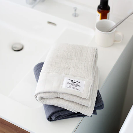 Shinto inner pile bath towel navy - 63 x 130cm - Image 2