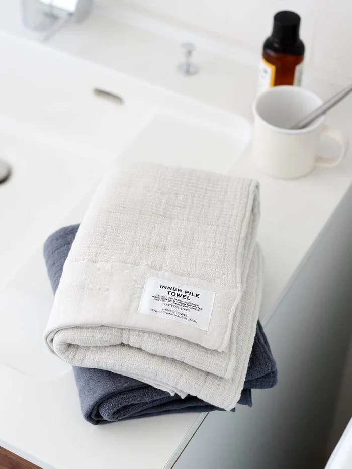 Shinto inner pile face and hand towel navy - 29 x 82cm - Image 2