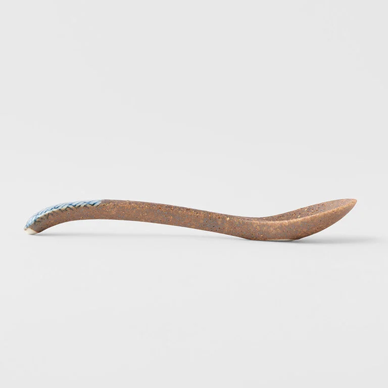 Indigo Basketweave Design small bisque spoon 12.5cm - Image 4