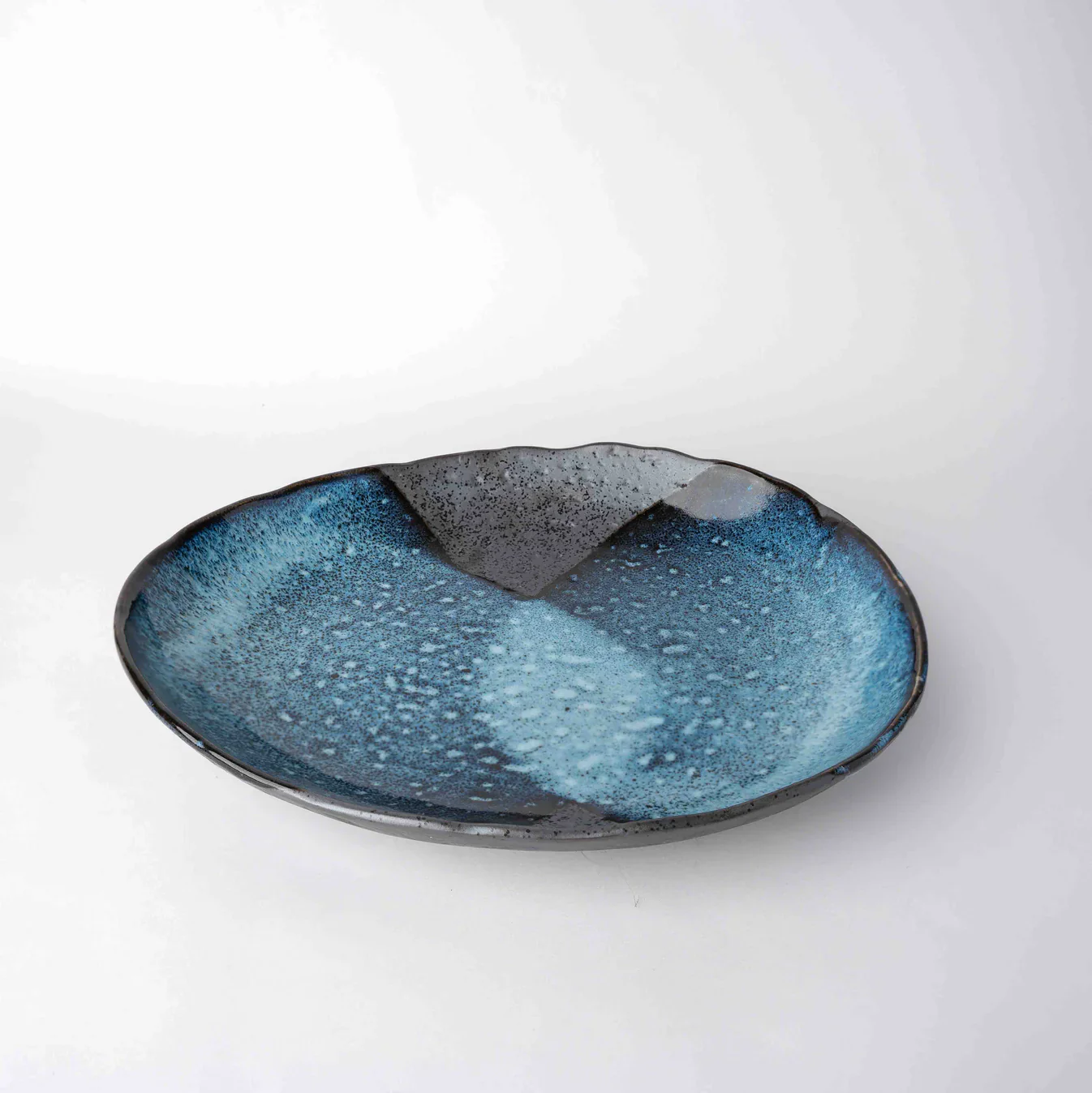 Storm Uneven Oval Plate 25cm