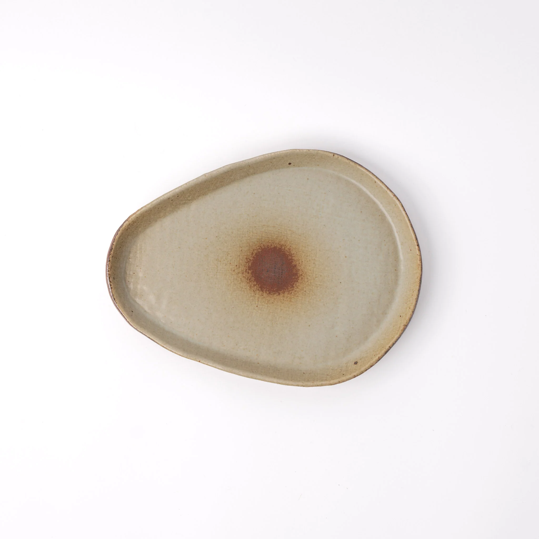 Arc Saucer Cashew Glaze 17cm