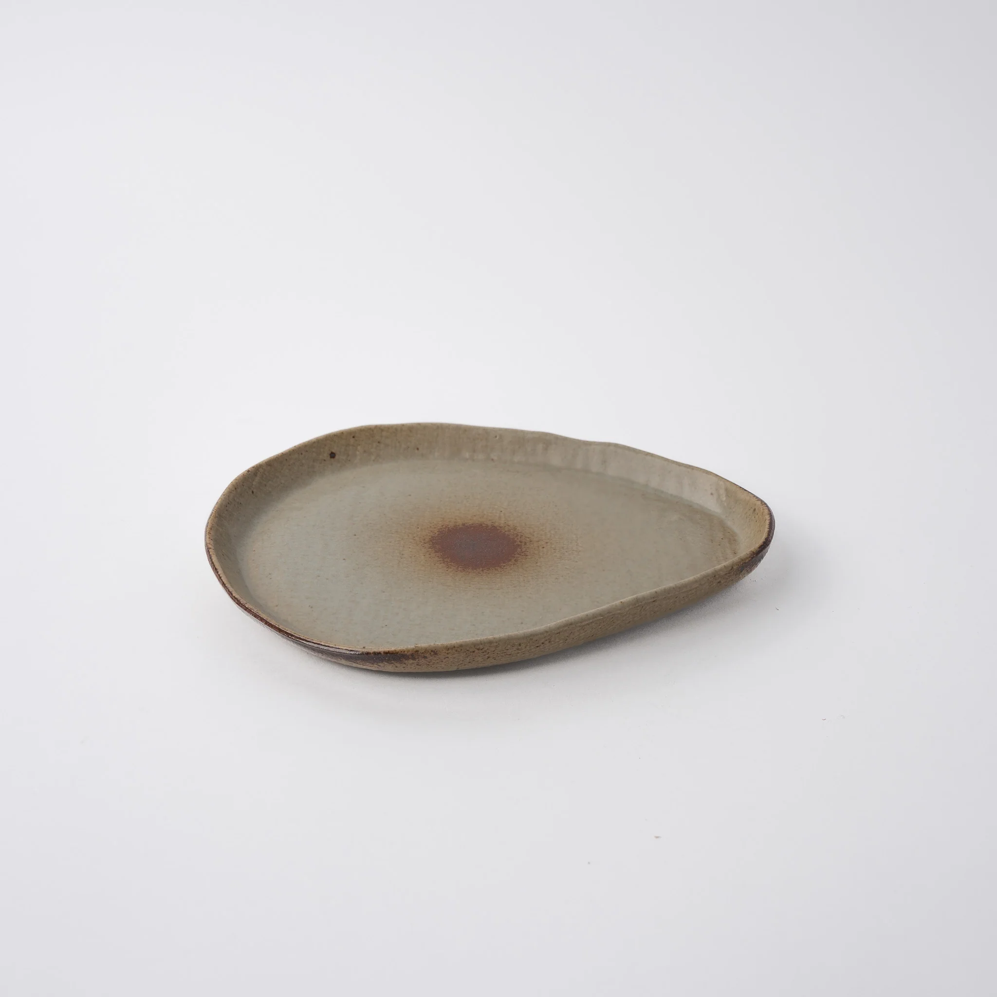 Arc Saucer Cashew Glaze 17cm - Image 2