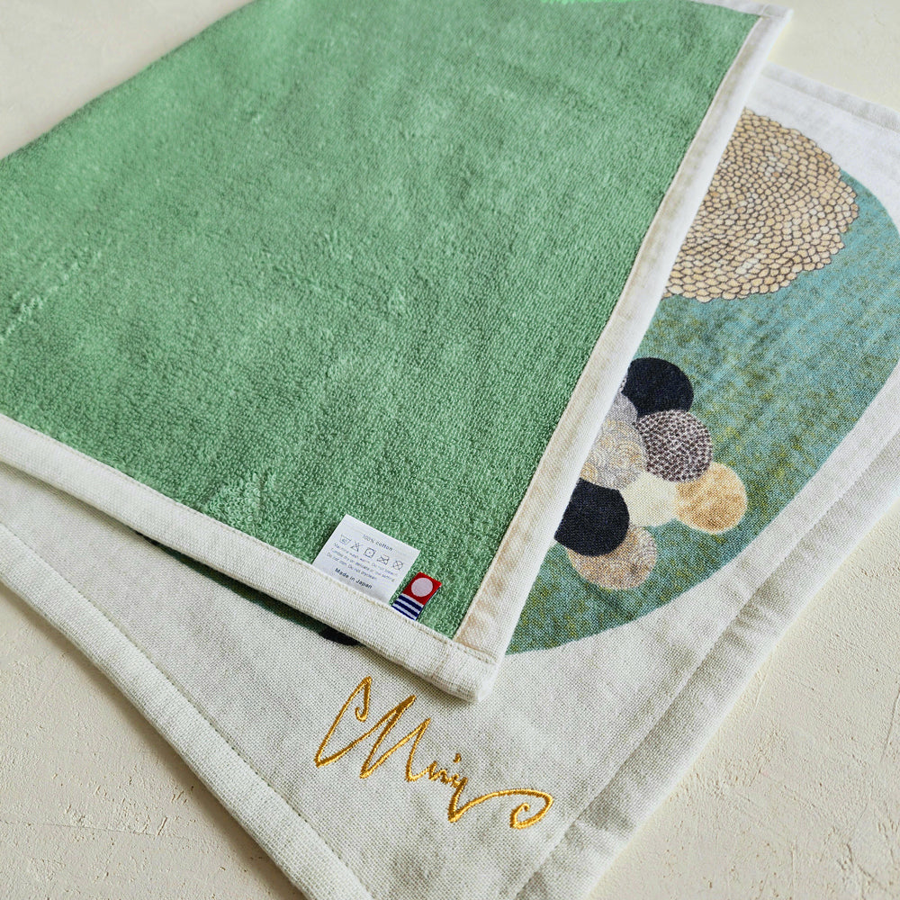 Tea Towel: Rabbit (In the Grass Pool)/Green 45x70cm - Image 3