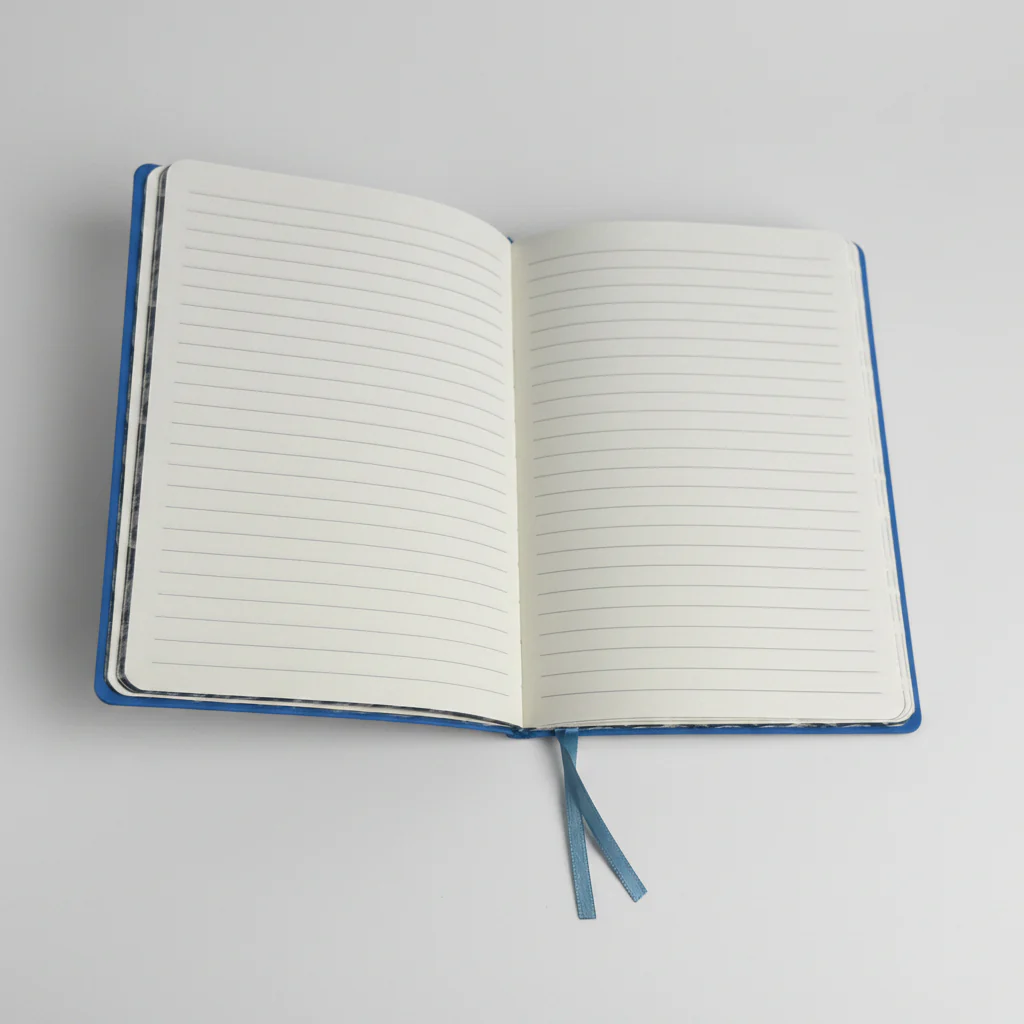 The Great Wave Artisan Art Notebook by Hokusai - Flame Tree Journals - Image 4