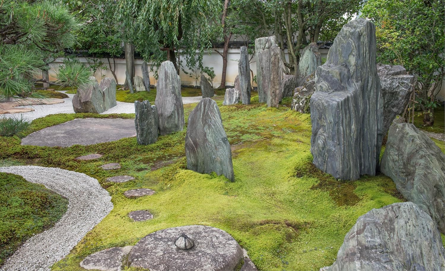 The Modern Japanese Garden - Image 5