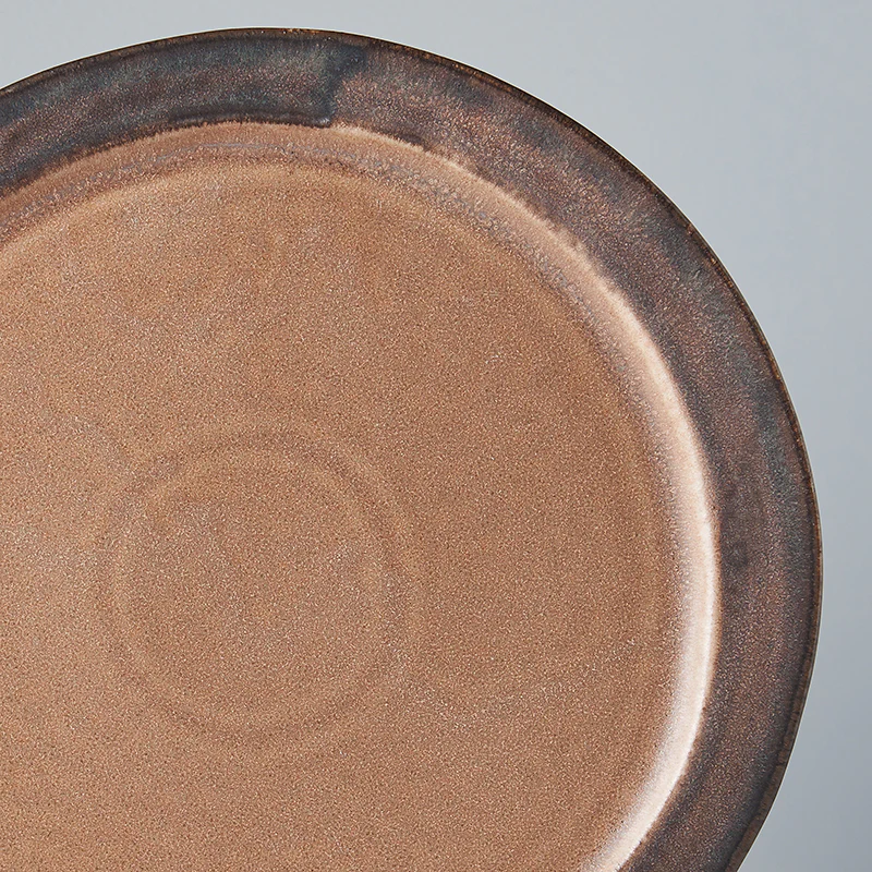Toffee Dinner Plate with Raised Edge 25cm - Image 2