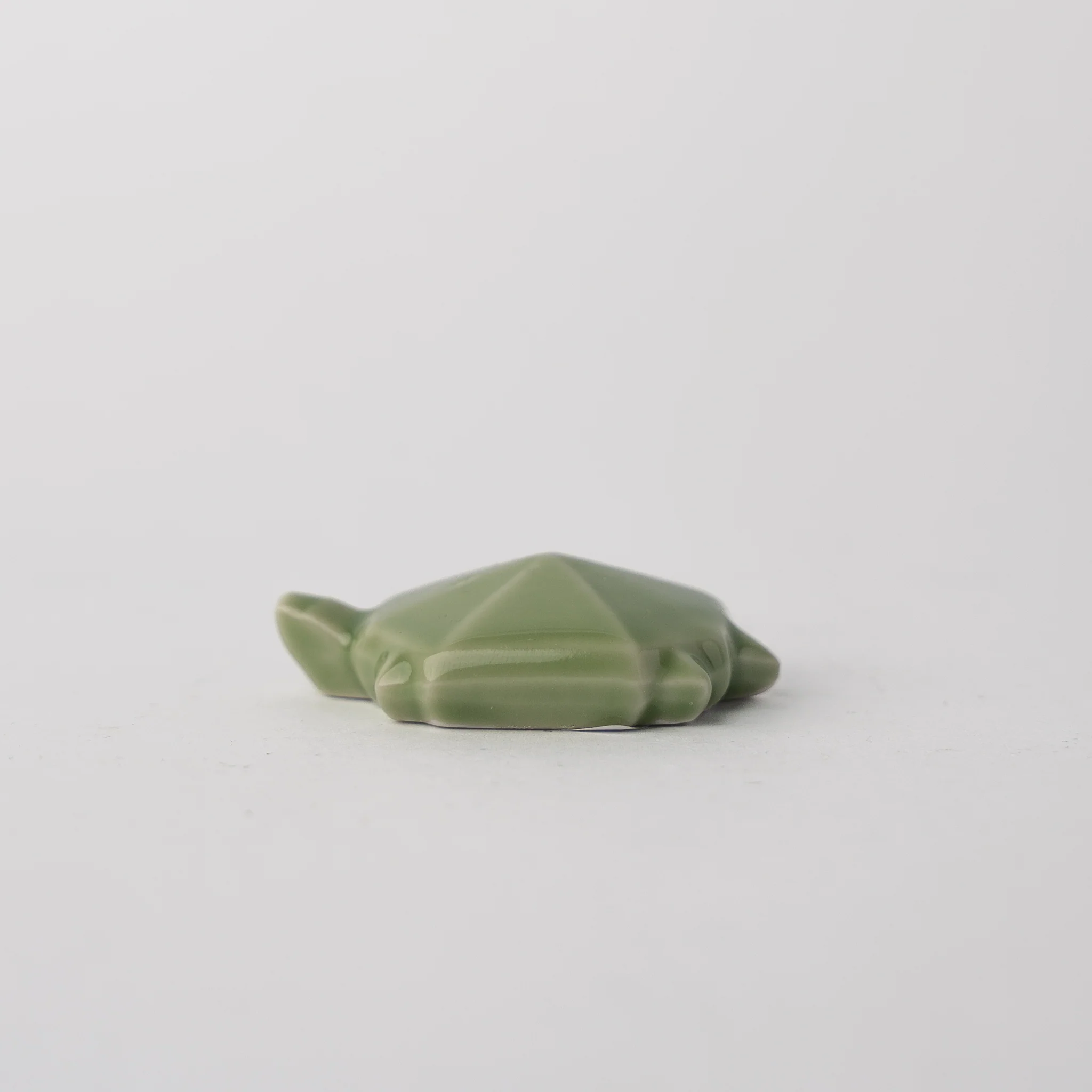 Tortoise Green Chopstick Rest - Image 4