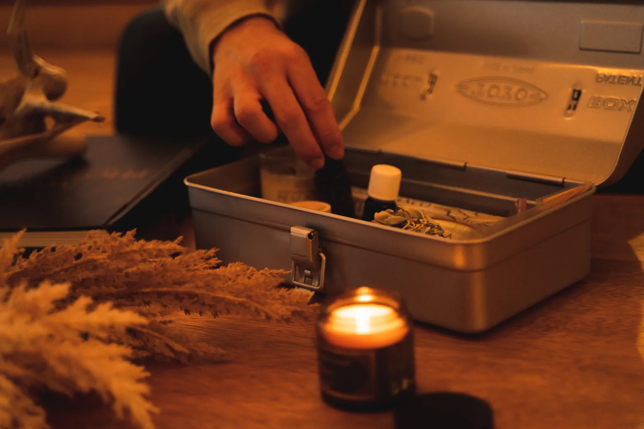 Toyo Steel Camber-top Toolbox Y-280 Silver - Image 6