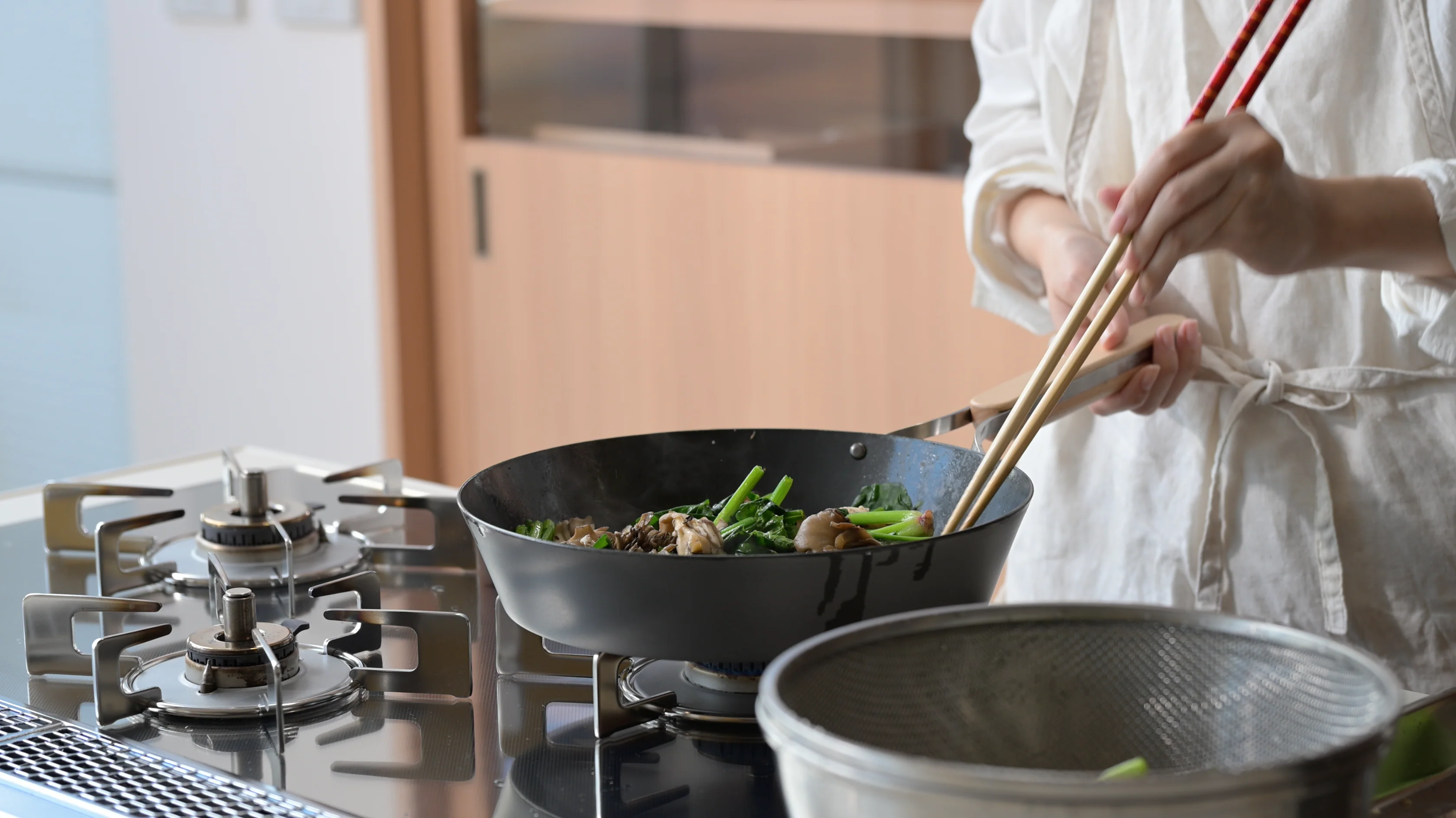 Nitrided Carbon Steel Frying Pan 28cm - Image 11