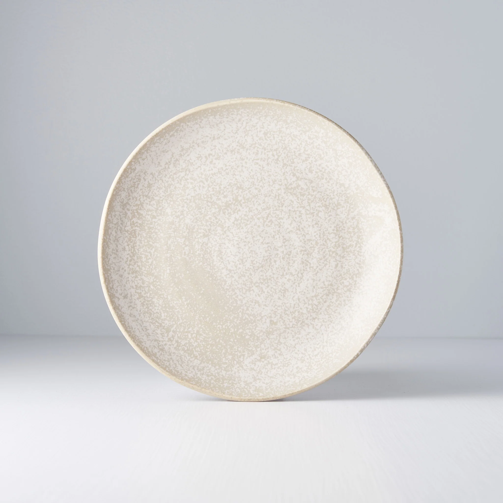 White Fade uneven plate 24cm