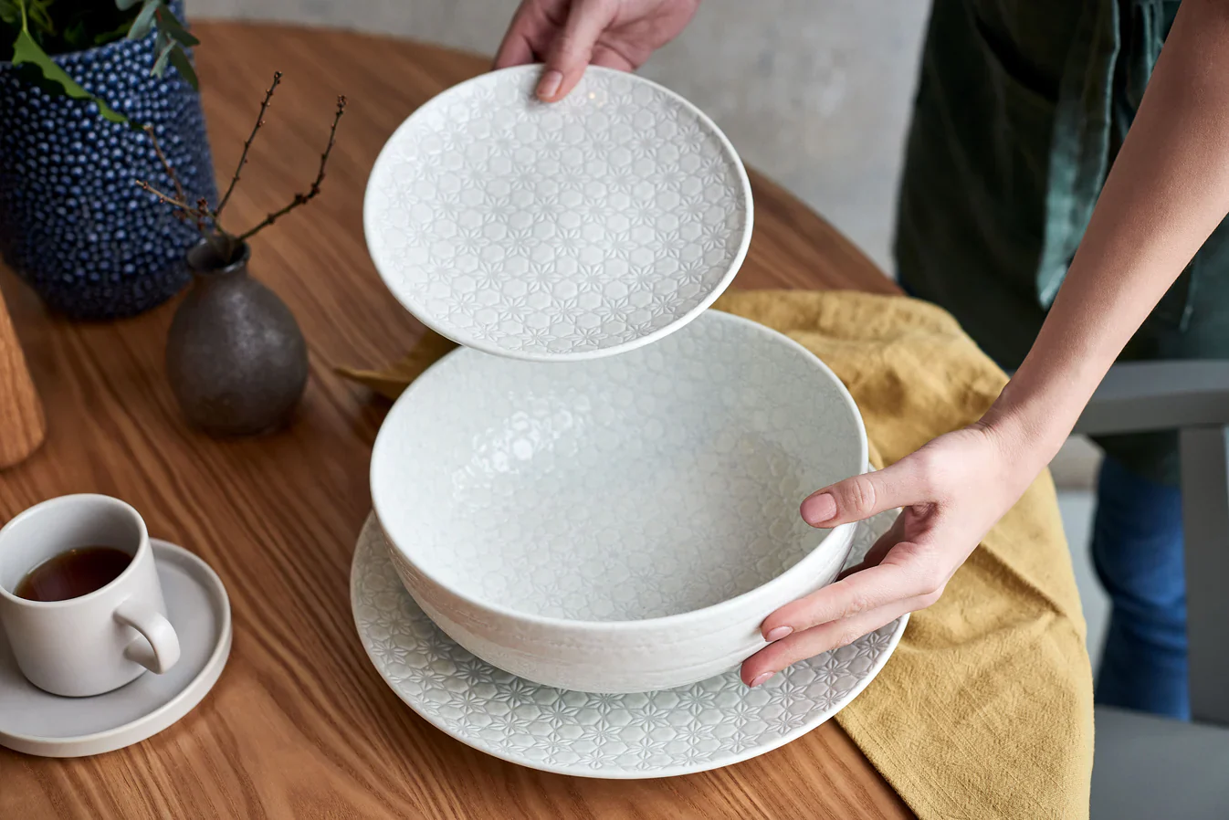 White Star flat-based serving bowl 28cm - Image 6